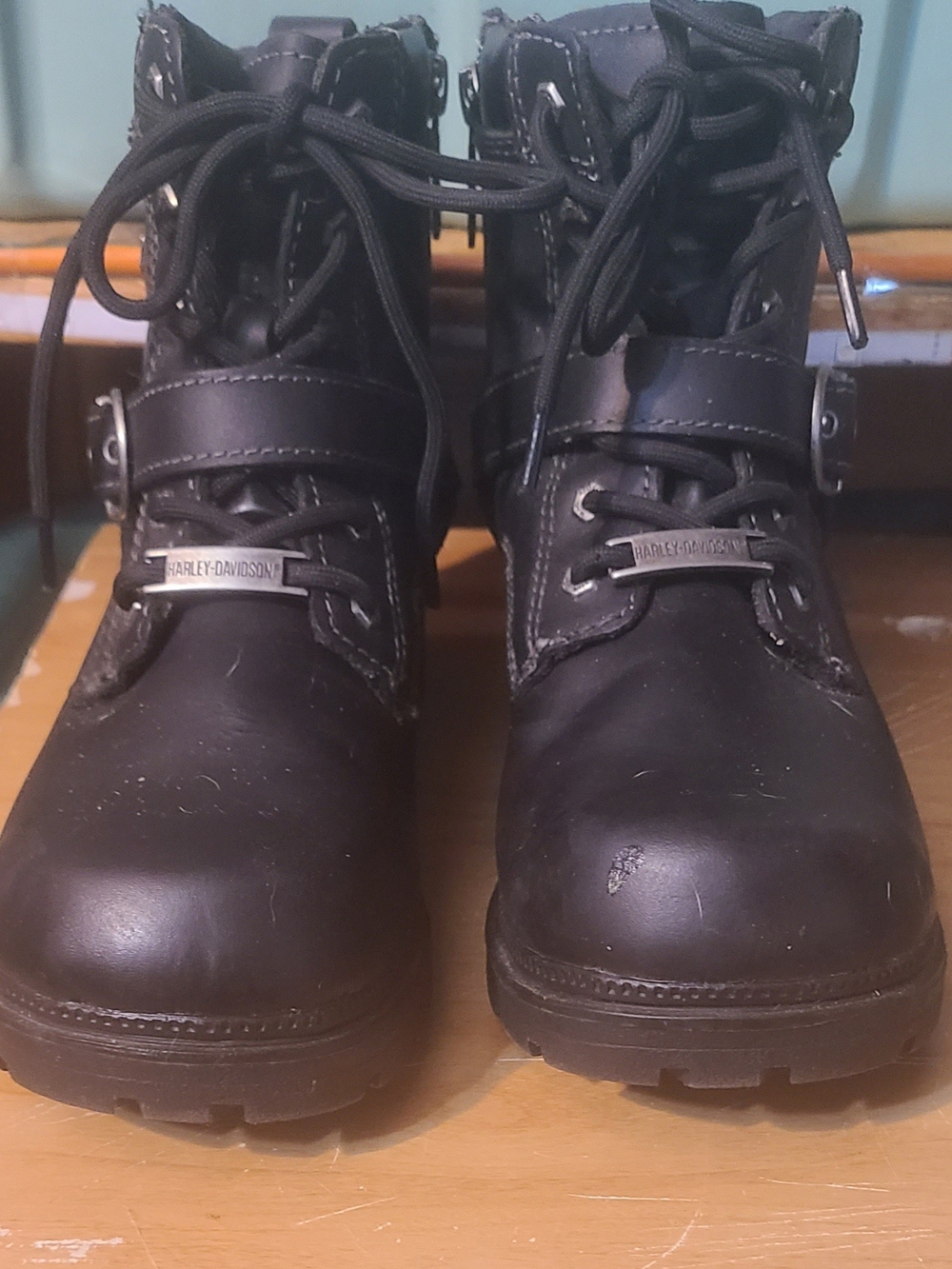 Women's HARLEY-DAVIDSON boots.
